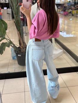 Jeans with a tab