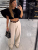 Jeans with a hole - Medium Jeans