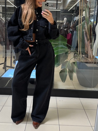Jeans with a tab 